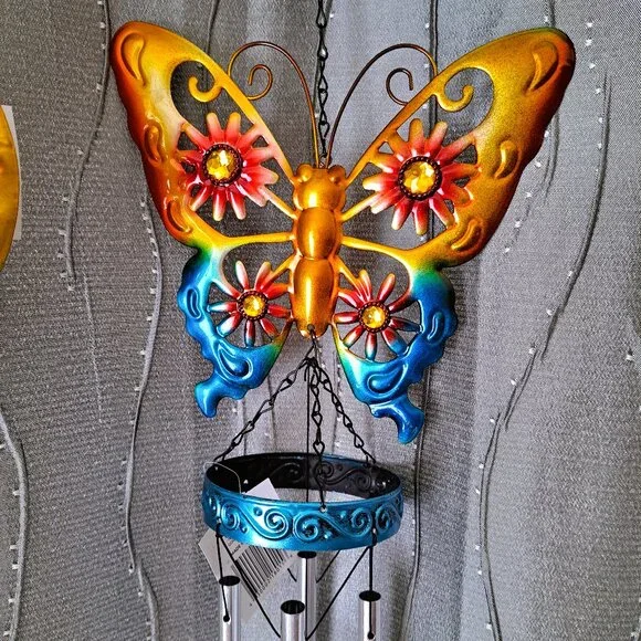 ✨ BUNDLE ✨ Set of 3 Whimsical Metal Wind Chimes - Sun/Moon, Butterfly & Peacock - Picture 5 of 7